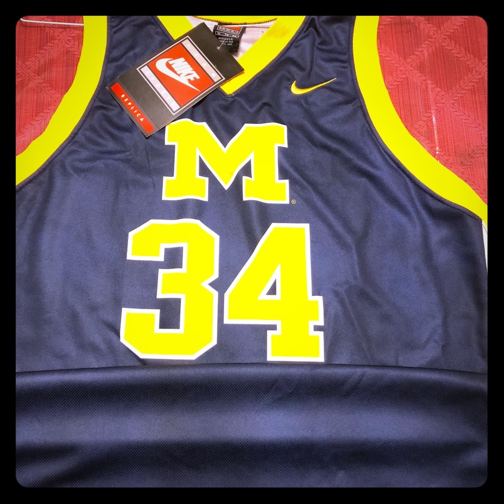 NCAA Michigan Wolverines vintage basketball jersey